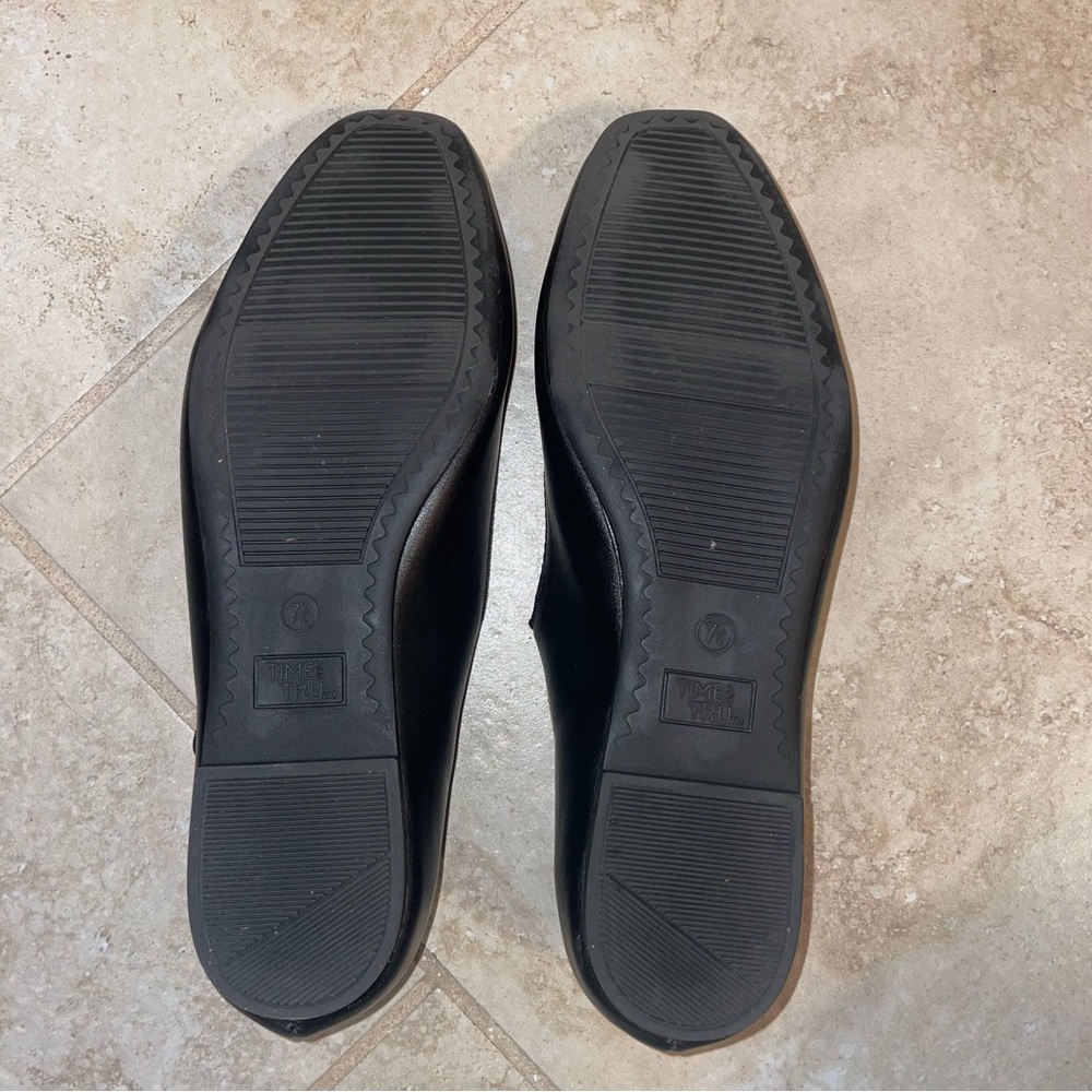 Time and Tru Women's Black Mary Jane Flats - Picture 4 of 4